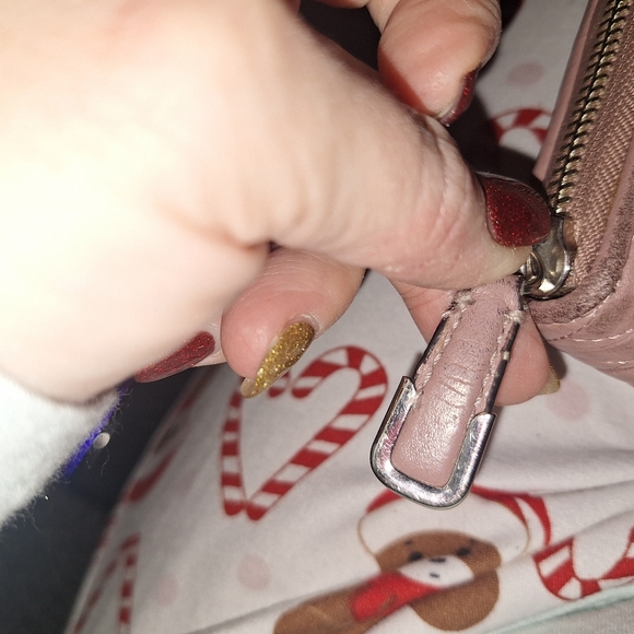 Coach Blush Quilted Wallet - Picture 4 of 9